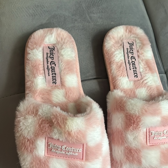 “Juicy Couture- Slippers size 6” - Picture 6 of 8
